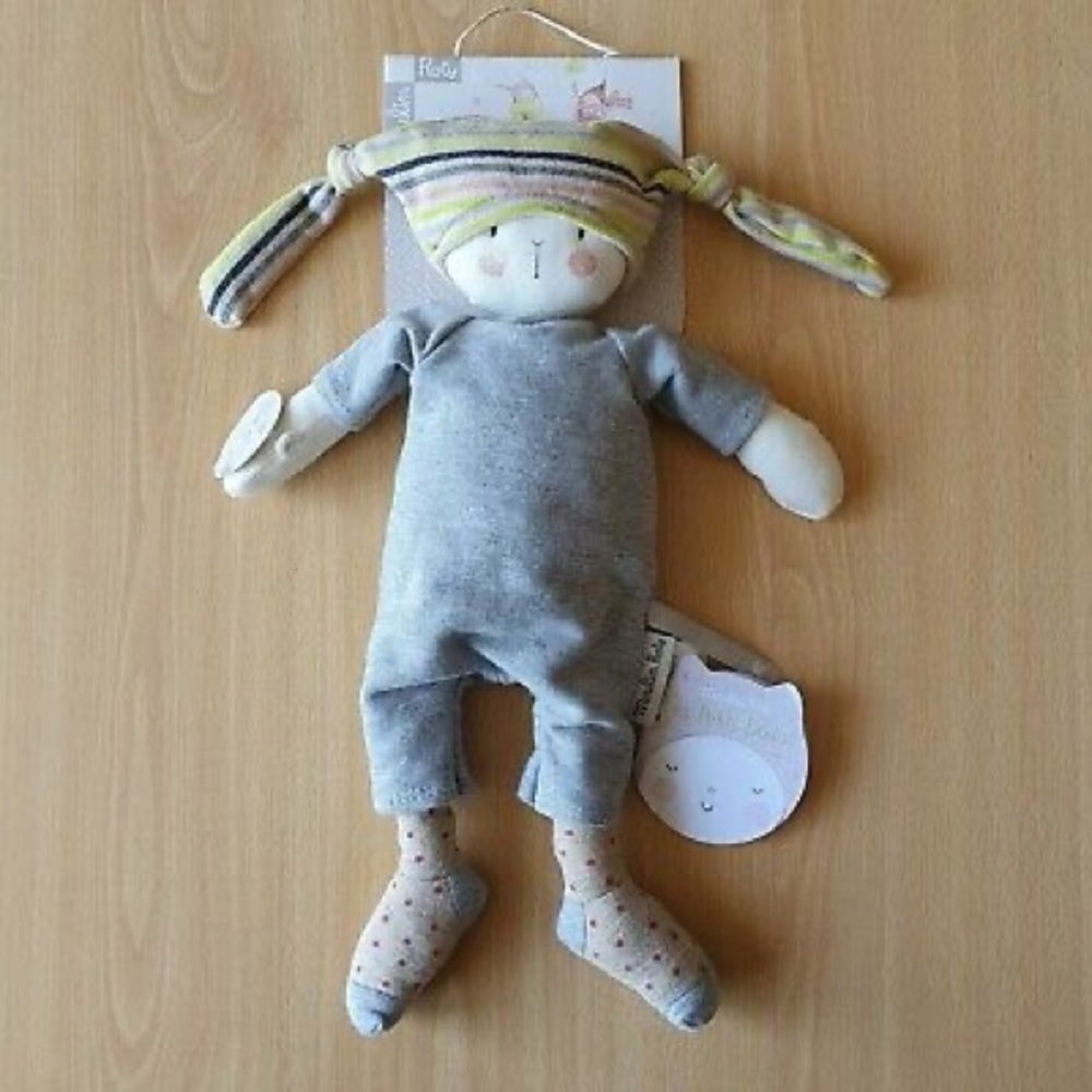 PLEASE HELP ME FIND THIS ITEM: CURRENT LOVEY ON LAST LEG! SHARE WITH ALL PLEASE!